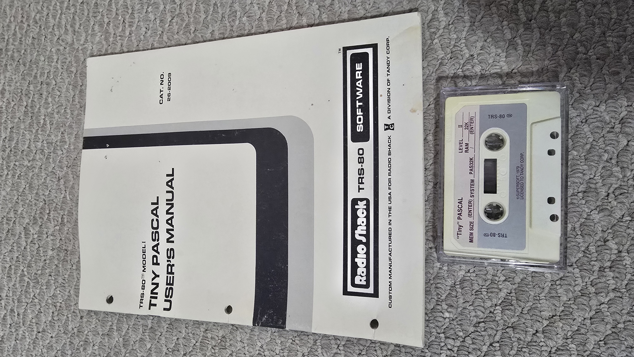 TRS-80 Software - Tiny Pascal v1.0 (Manual/Tape)