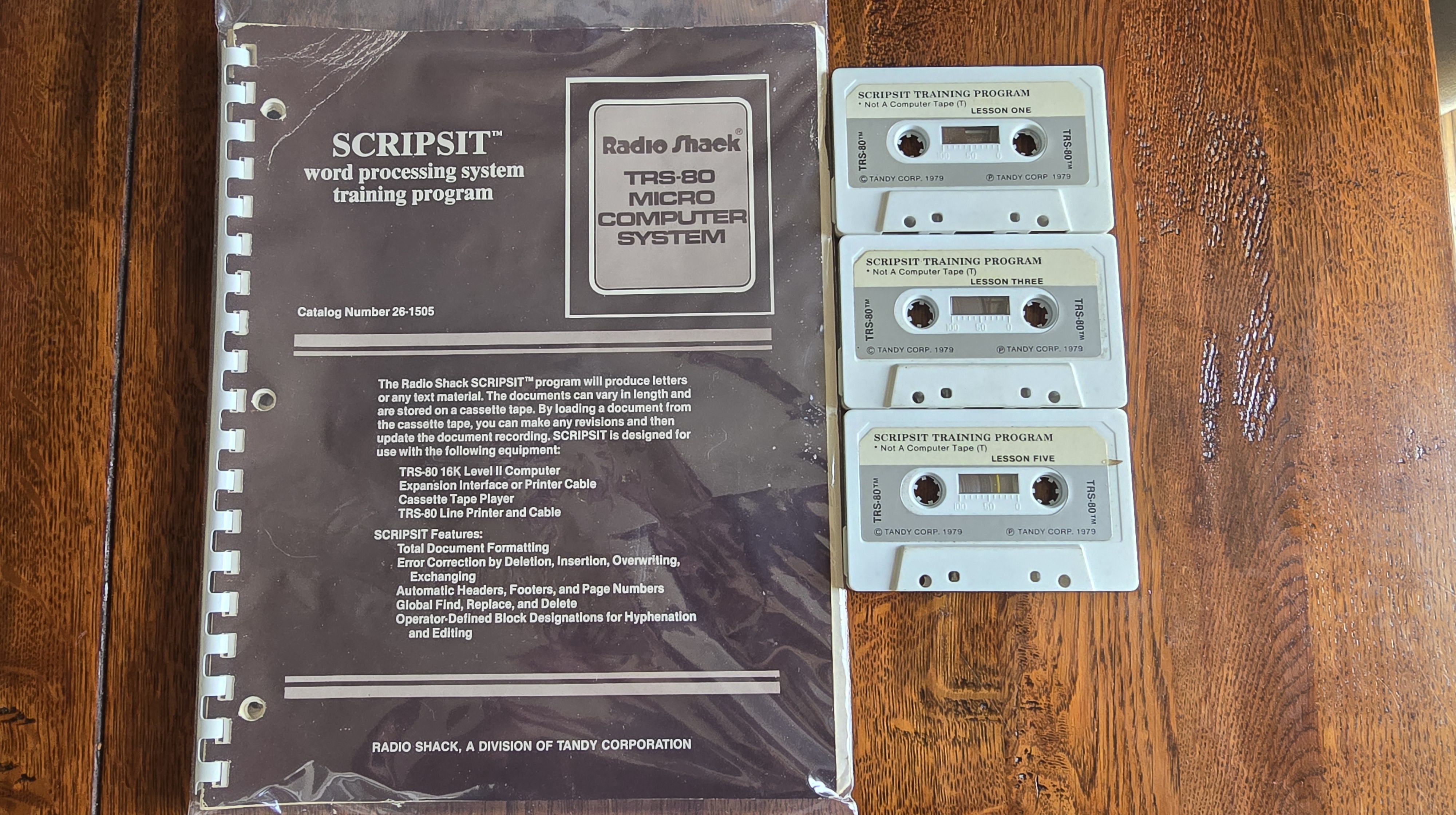 TRS-80 - Software - Scripsit Training Program - Manual/Tapes (Original)