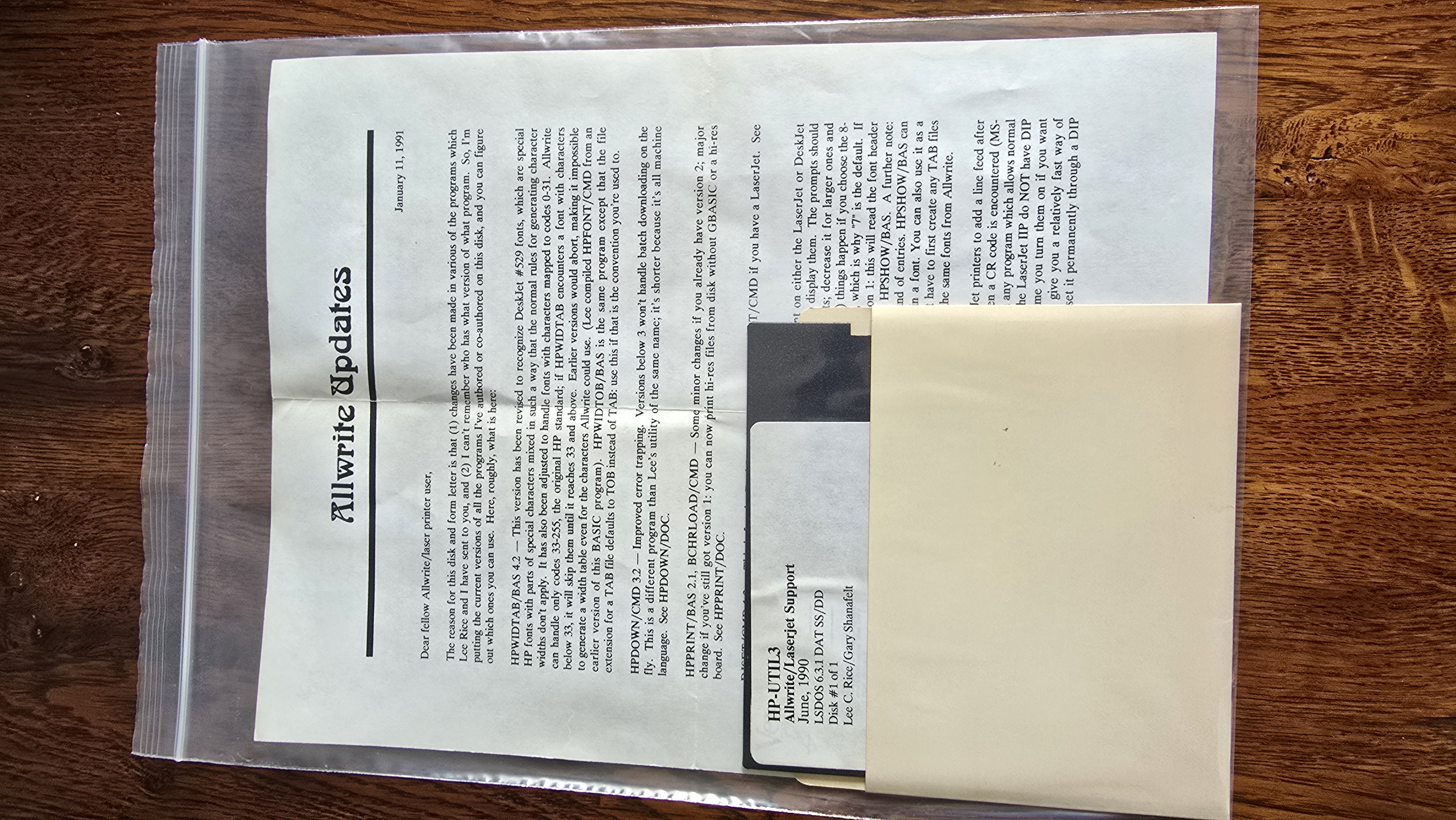 TRS-80 - Software - Allwrite Updates - Manual/Disk (Original)